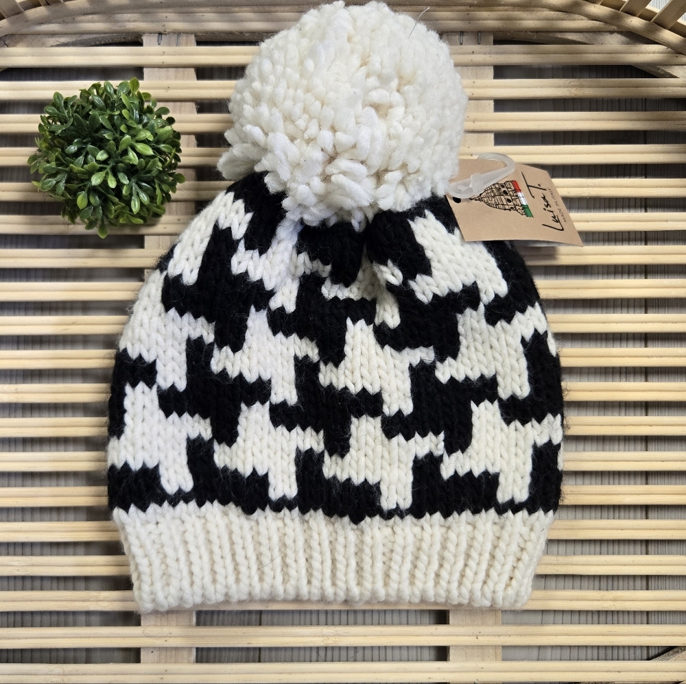 Luisa T. Houndstooth Winter Beanie